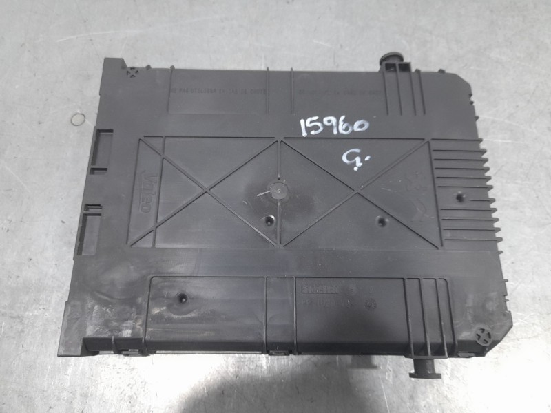 Recambio de caja reles / fusibles para peugeot 2008 (--.2013) style referencia OEM IAM 9819850080  