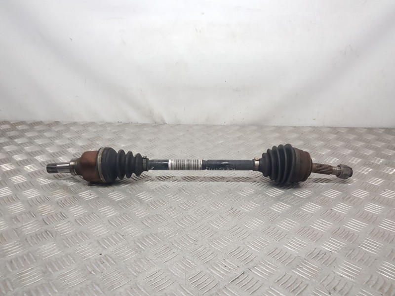 Recambio de transmision delantera izquierda para peugeot 208 i (ca_, cc_) 1.2 vti 82 referencia OEM IAM 9803959580  