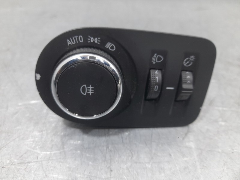 Recambio de mando luces para opel corsa f edition referencia OEM IAM 39201667  