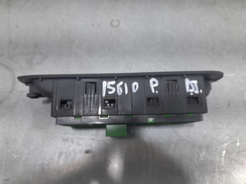 Recambio de mando elevalunas delantero izquierdo para dr 4.0 ev referencia OEM IAM 808000299AA  