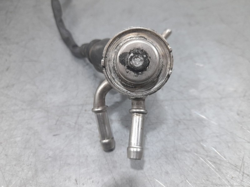 Recambio de inyector adblue para renault trafic furgón l1 h1 2,9t referencia OEM IAM 208997976R  