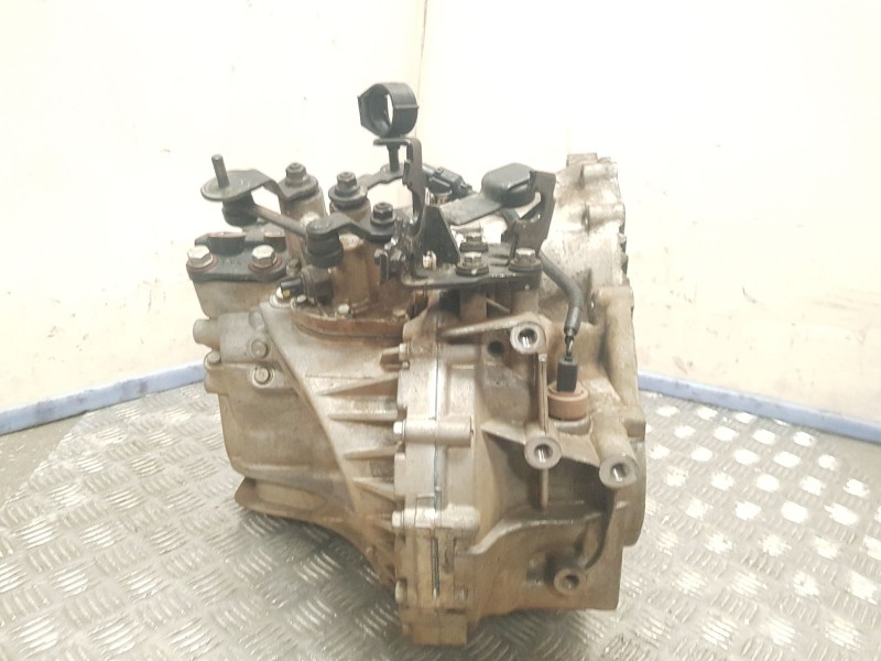 Recambio de caja cambios para hyundai tucson (jm) 2.0 crdi referencia OEM IAM S715JE 6 VELOCIDADES 026147