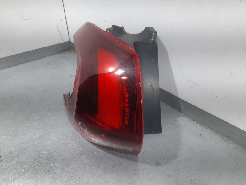 Recambio de piloto trasero izquierdo para peugeot 2008 (--.2013) style referencia OEM IAM 9826730480A  EXTERIOR TOCADO