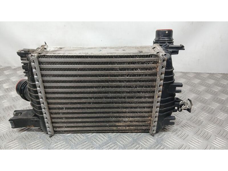 Recambio de intercooler para renault clio iv (bh_) 1.5 dci 75 referencia OEM IAM 144961381R  