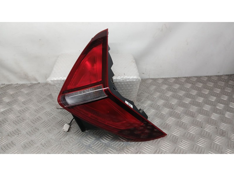 Recambio de piloto trasero derecho para hyundai bayon (bc3) 1.2 mpi referencia OEM IAM 92402Q0500  