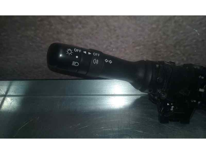 Recambio de mando luces y limpia para toyota aygo (kgb/wnb) básico referencia OEM IAM   