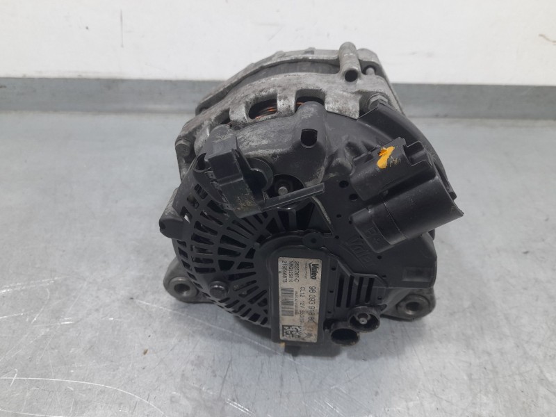 Recambio de alternador para opel vivaro c furgoneta (k0) 1.5 referencia OEM IAM 9809391880 2625767C VALEO