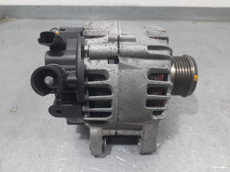 Recambio de alternador para opel corsa f (p2jo) 1.2 (68) referencia OEM IAM 9826574080 2719831C VALEO