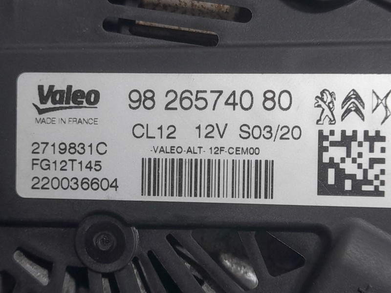 Recambio de alternador para opel corsa f (p2jo) 1.2 (68) referencia OEM IAM 9826574080 2719831C VALEO