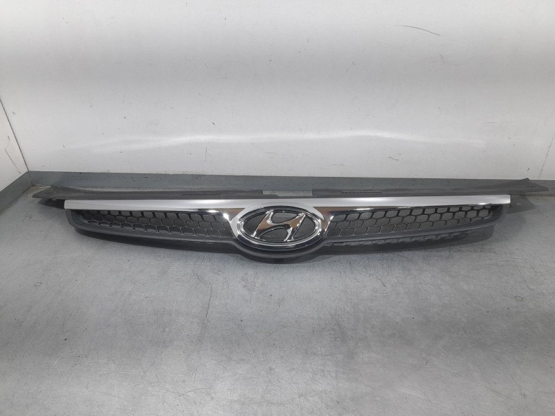 Recambio de rejilla delantera para hyundai i30 (fd) 1.6 crdi referencia OEM IAM 863512R000  