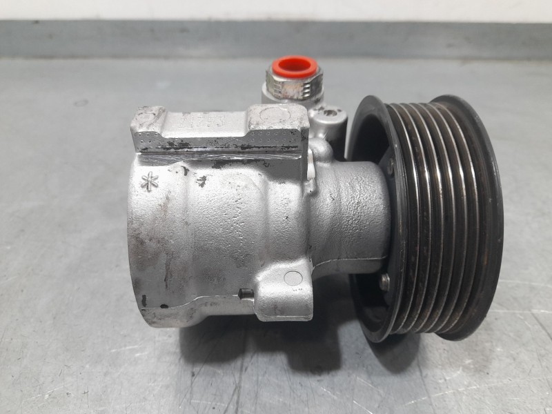 Recambio de bomba direccion para iveco daily iv furgoneta 35c12 v, 35c12 v/p, 35s12 v, 35s12 v/p referencia OEM IAM 504238603  