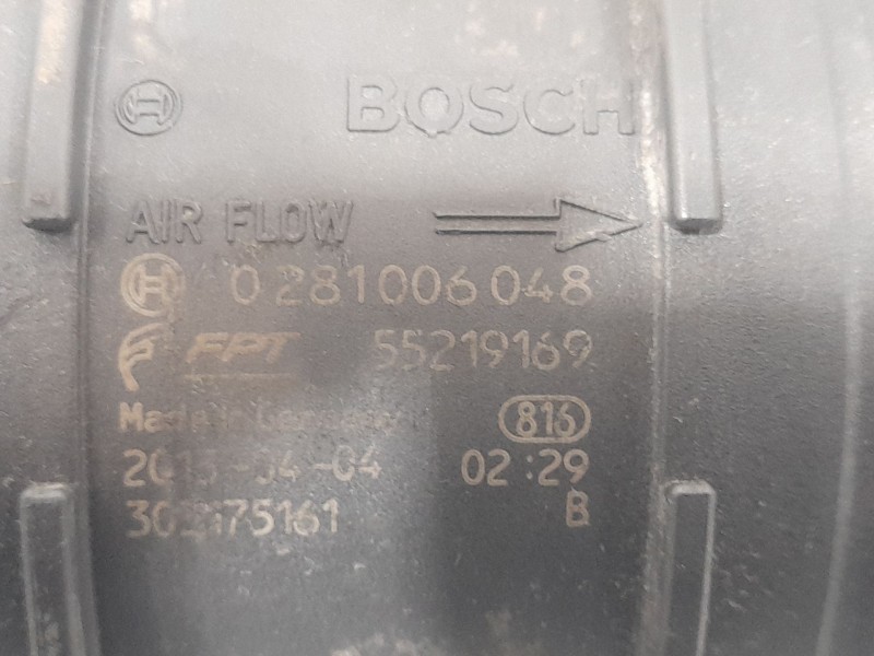 Recambio de caudalimetro para iveco daily iv furgoneta 35c12 v, 35c12 v/p, 35s12 v, 35s12 v/p referencia OEM IAM 55219169 028100