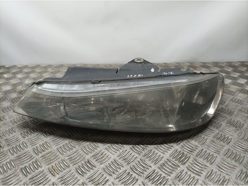 Recambio de faro izquierdo para peugeot 406 berlina (s1/s2) srdt referencia OEM IAM 9630423277 0301175001 BOSCH TOCADO