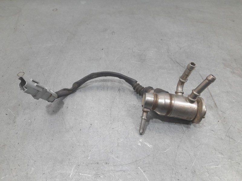 Recambio de inyector adblue para fiat talento furgoneta (296_) 1.6 d referencia OEM IAM 208997976R  
