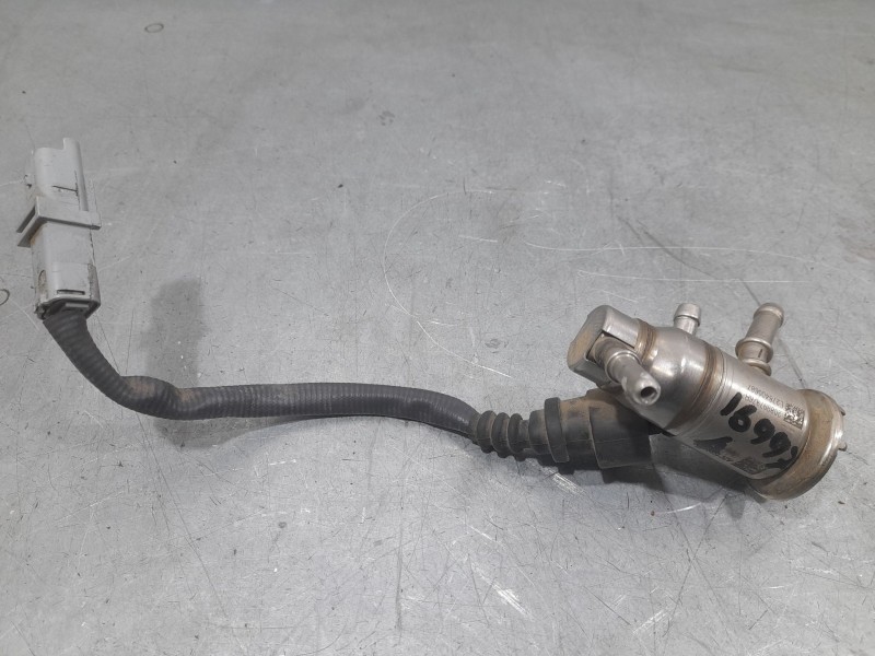 Recambio de inyector adblue para fiat talento furgoneta (296_) 1.6 d referencia OEM IAM 208997976R  