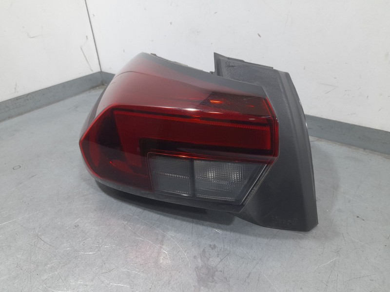 Recambio de piloto trasero izquierdo exterior para opel corsa f (p2jo) 1.2 (68) referencia OEM IAM 9829317380 9194151 VALEO