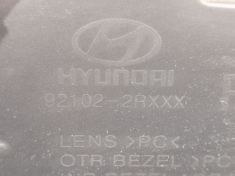 Recambio de faro derecho para hyundai i30 (fd) 1.6 crdi referencia OEM IAM 921022RXXX XENON 