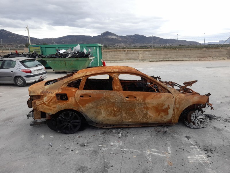 bmw 2 gran coupe (f44) del año 2024