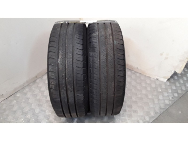 Recambio de neumatico pareja para neumaticos reutilizados - referencia OEM IAM 1956016C/99-97H GOODYEAR 195/60/16C/99-97H