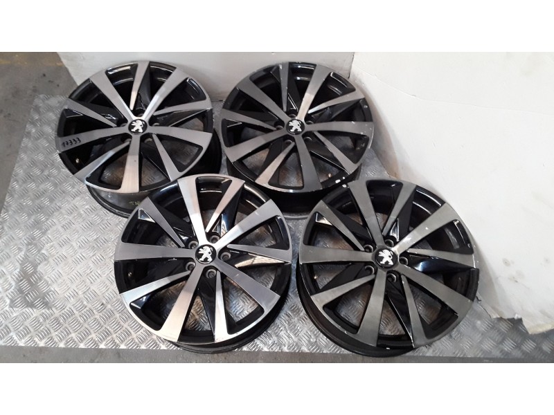 Recambio de juego llantas aluminio para peugeot 308 ii (lb_, lp_, lw_, lh_, l3_) 1.6 bluehdi 120 referencia OEM IAM 8X18 5 TORN 