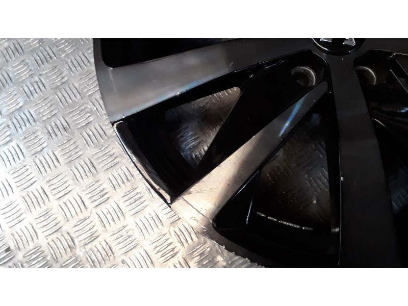 Recambio de juego llantas aluminio para peugeot 308 ii (lb_, lp_, lw_, lh_, l3_) 1.6 bluehdi 120 referencia OEM IAM 8X18 5 TORN 