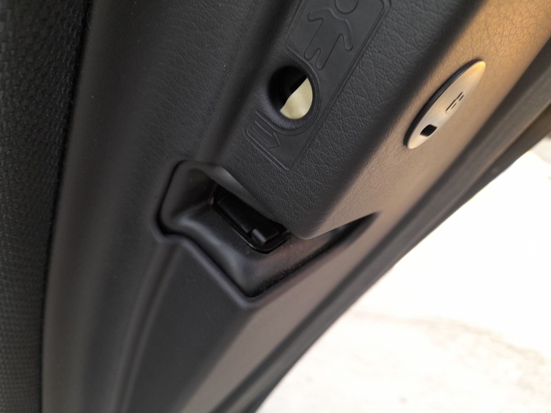 Recambio de cerradura puerta trasera derecha para audi a4 b7 (8ec) 1.9 tdi referencia OEM IAM   