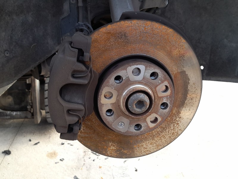 Recambio de mangueta delantera derecha para audi a4 b7 (8ec) 1.9 tdi referencia OEM IAM   