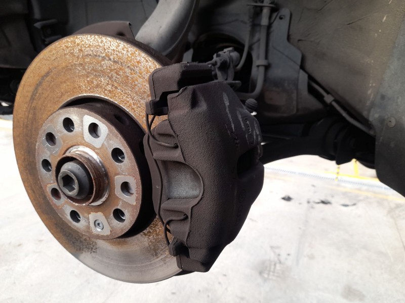Recambio de pinza freno delantera izquierda para audi a4 b7 (8ec) 1.9 tdi referencia OEM IAM   