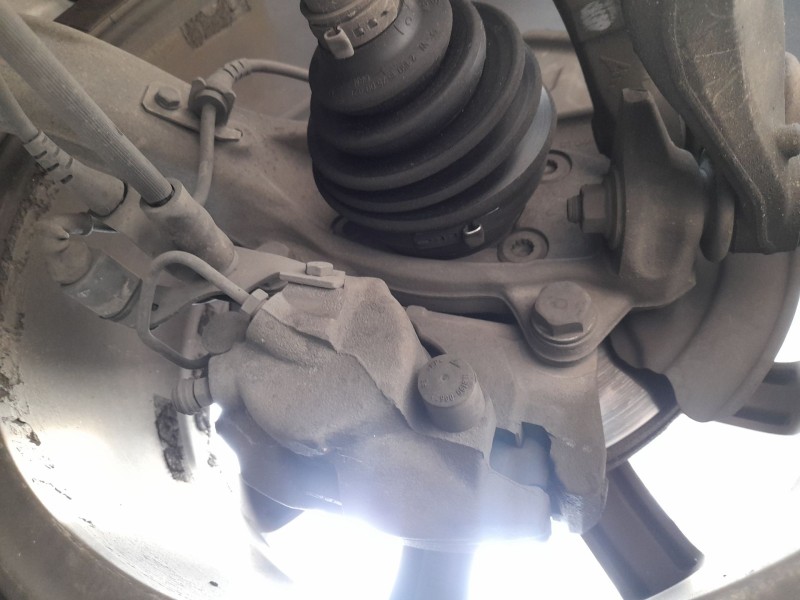 Recambio de mangueta delantera izquierda para audi a4 b7 (8ec) 1.9 tdi referencia OEM IAM   