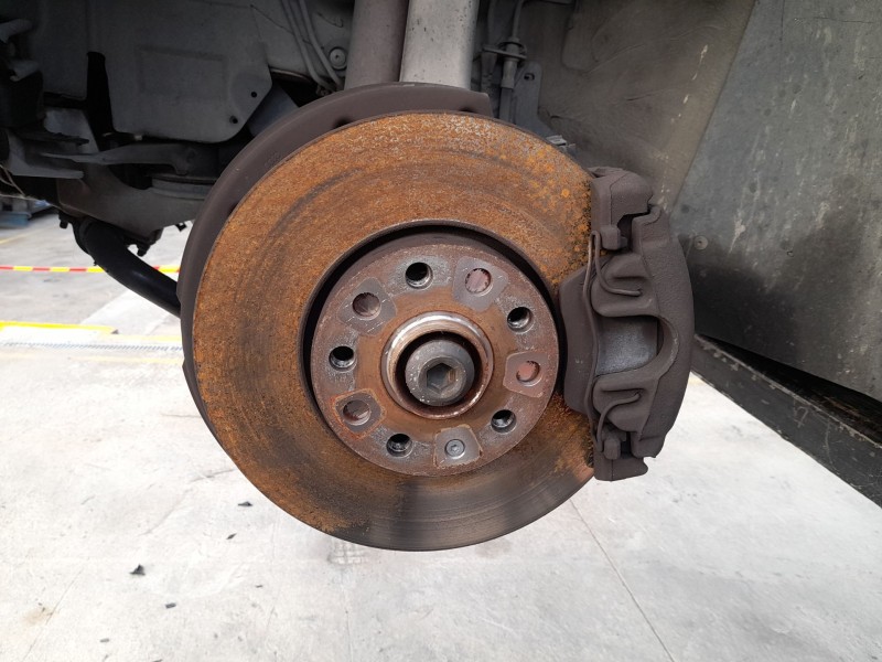 Recambio de mangueta delantera izquierda para audi a4 b7 (8ec) 1.9 tdi referencia OEM IAM   