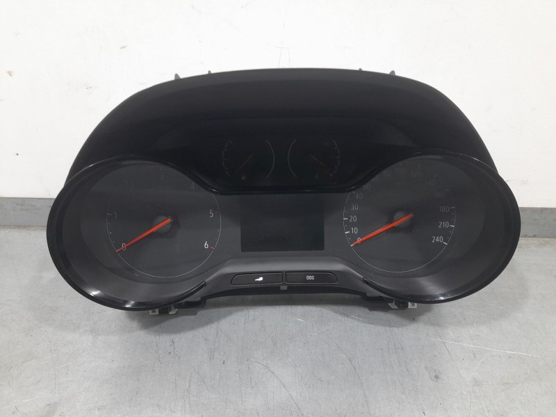 Recambio de cuadro instrumentos para opel crossland x / crossland (p17, p2qo) 1.6 turbo d (75) referencia OEM IAM 9826133180  