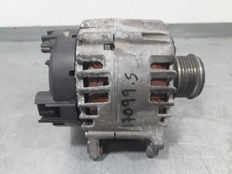 Recambio de alternador para volkswagen sharan (7n1, 7n2) 2.0 tdi referencia OEM IAM 03L903023B FG18T051 VALEO