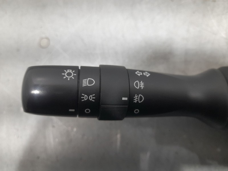 Recambio de mando luces para toyota aygo x-cite referencia OEM IAM 0H04017J088  
