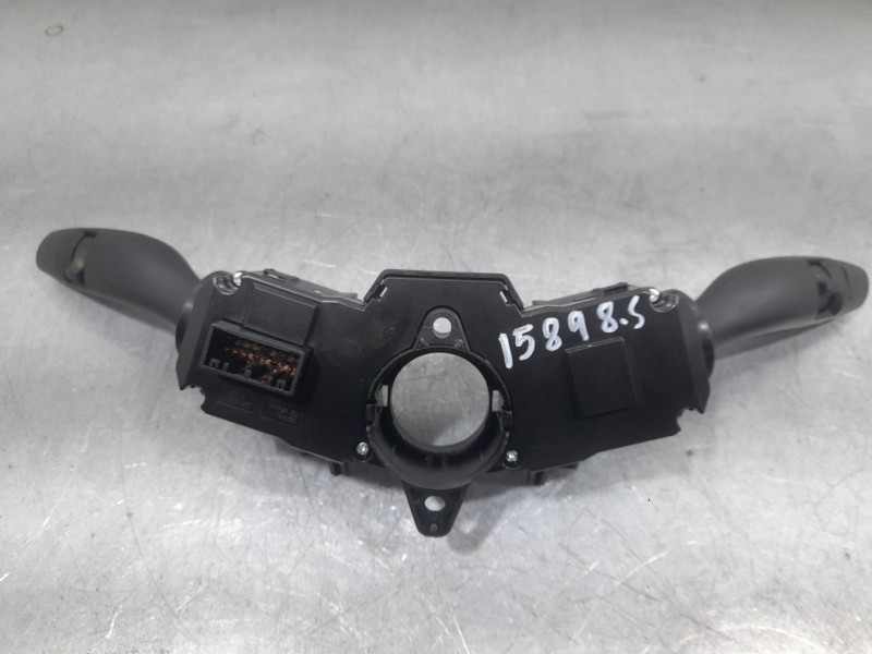 Recambio de mando luces y limpia para kia rio (yb) gt line referencia OEM IAM 93404H8960  