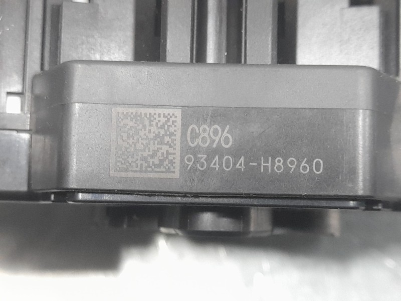 Recambio de mando luces y limpia para kia rio (yb) gt line referencia OEM IAM 93404H8960  