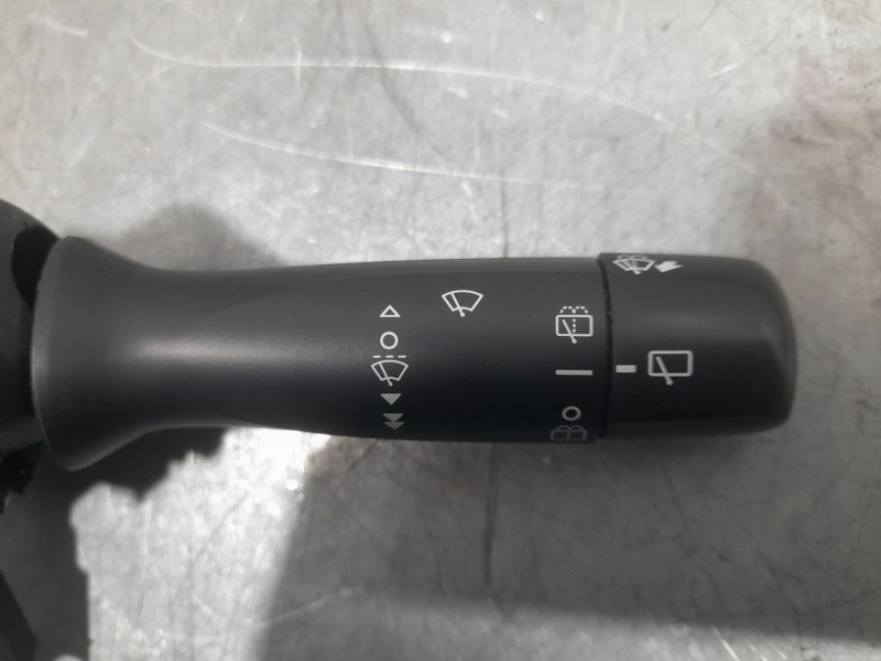 Recambio de mando limpia para toyota aygo x-cite referencia OEM IAM 17F144  