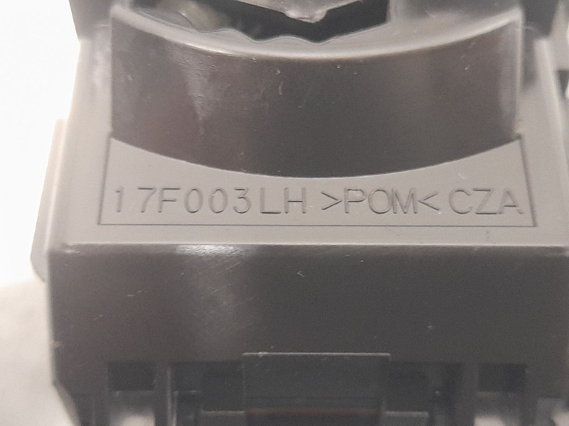 Recambio de mando limpia para toyota aygo x-cite referencia OEM IAM 17F144  