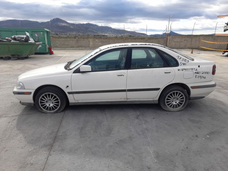 volvo s40 i (644) del año 2000