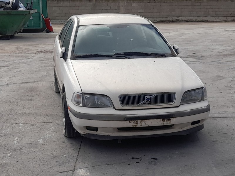 volvo s40 i (644) del año 2000