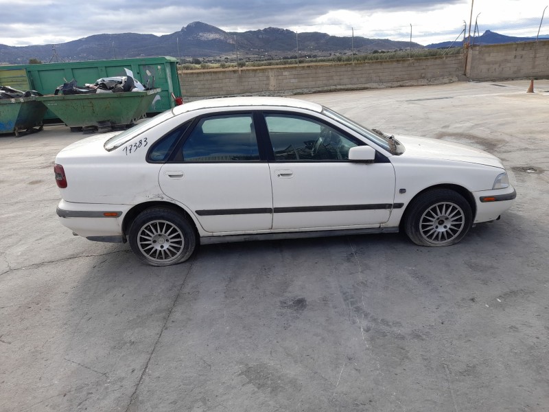 volvo s40 i (644) del año 2000