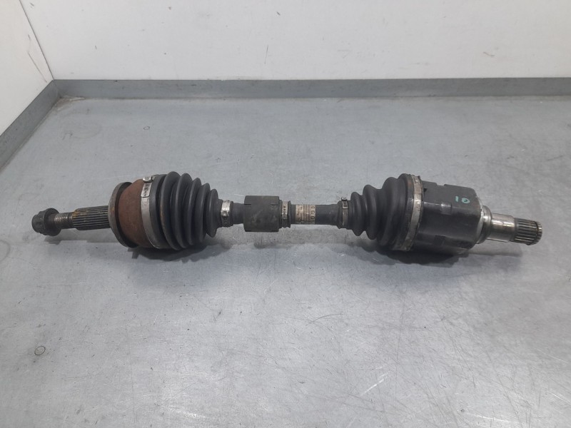Recambio de transmision delantera izquierda para toyota auris active referencia OEM IAM 4342002A50  
