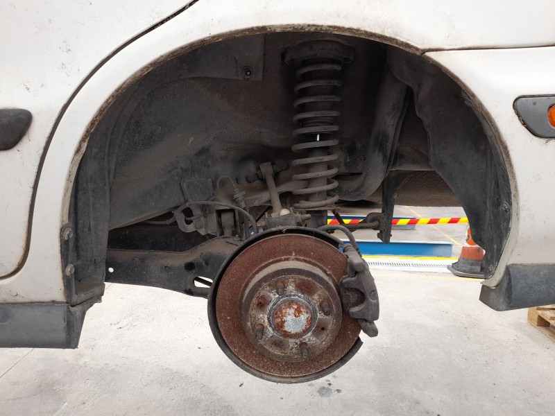 Recambio de plastico pase rueda tras. izq. para volvo s40 i (644) 2.0 t referencia OEM IAM   