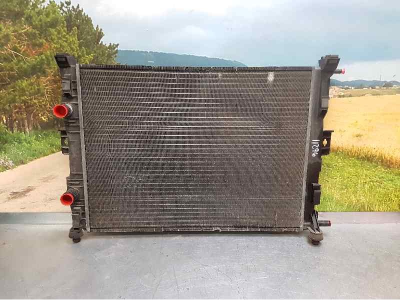 Recambio de radiador agua para renault megane ii classic berlina confort authentique referencia OEM IAM 7711135783 RM1261 VALEO