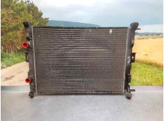 Recambio de radiador agua para renault megane ii classic berlina confort authentique referencia OEM IAM 7711135783 RM1261 VALEO