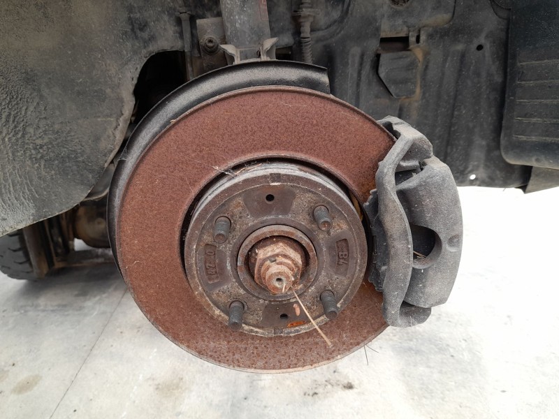 Recambio de mangueta delantera derecha para volvo s40 i (644) 2.0 t referencia OEM IAM   