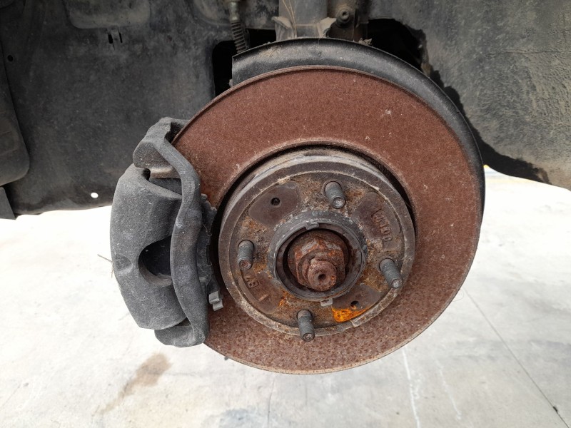 Recambio de mangueta delantera izquierda para volvo s40 i (644) 2.0 t referencia OEM IAM   