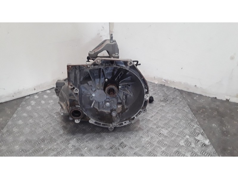 Recambio de caja cambios para ford fiesta (ccn) gt-line referencia OEM IAM DV1R7002ABH  5 VELOCIDADES