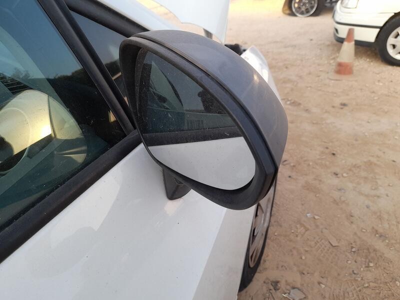 Recambio de retrovisor derecho para seat ibiza iv (6j5, 6p1) 1.2 referencia OEM IAM 6J 857508 C/MANDO 