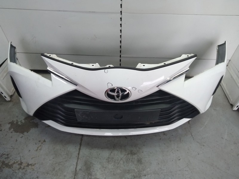 Recambio de paragolpes delantero para toyota yaris (_p13_) 1.5 (nsp131_) referencia OEM IAM 521190U927  