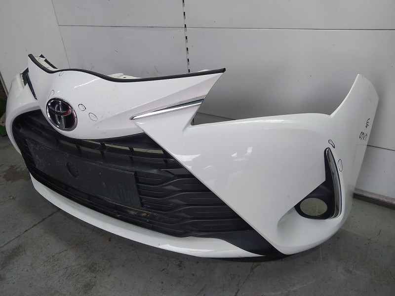 Recambio de paragolpes delantero para toyota yaris (_p13_) 1.5 (nsp131_) referencia OEM IAM 521190U927  